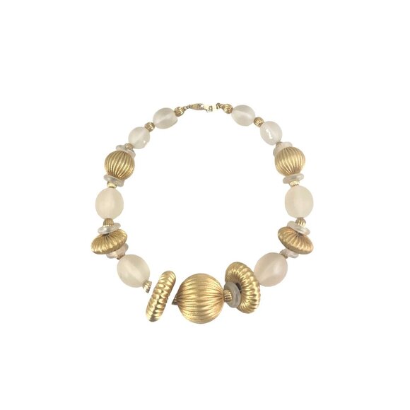 Pierre Cardin Satin Lucite & Gold Beaded Statement Necklace - Picture 5 of 6